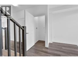 120 COURT Drive UnitNo. 35 - 17