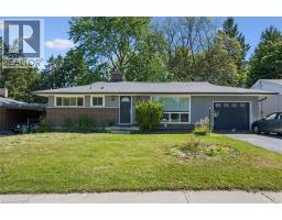 134 WESTMOUNT Road E - 1