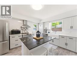 454 YORK Avenue N - 2