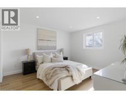 5 BRADBURY Crescent - 16