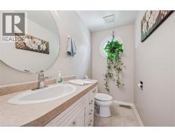 15 CLOVERDALE Crescent - 16