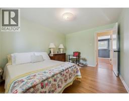 15 CLOVERDALE Crescent - 20