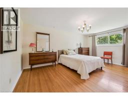 15 CLOVERDALE Crescent - 24