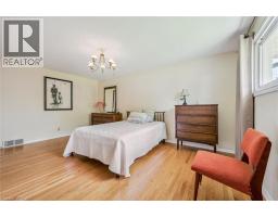 15 CLOVERDALE Crescent - 26