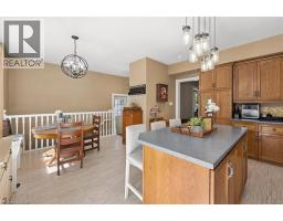 61 MEMORIAL Avenue - 19