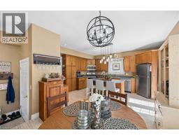 61 MEMORIAL Avenue - 24