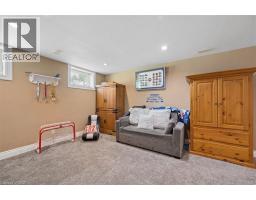 61 MEMORIAL Avenue - 29