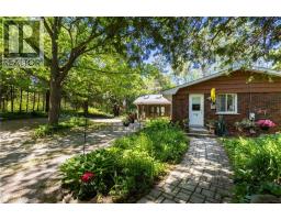 1265 BRITANNIA Road - 34