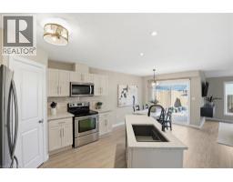 28 ISAAC Street - 13