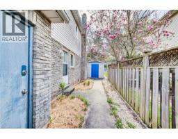 13 GATEVIEW Drive - 44