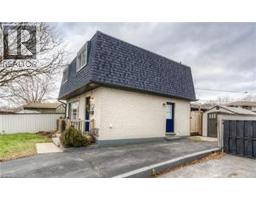 382 CYRUS Street - 2