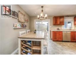 382 CYRUS Street - 9