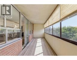 65 WESTMOUNT Road N UnitNo. 402 - 27