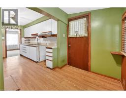 80 WALTER Avenue N - 7