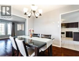 106 MOORE Crescent - 12