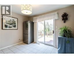 106 MOORE Crescent - 17