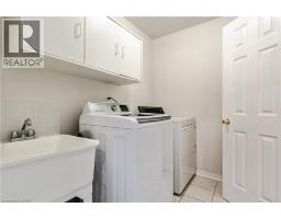 106 MOORE Crescent - 21