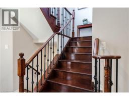 106 MOORE Crescent - 24