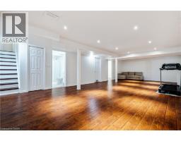 106 MOORE Crescent - 42