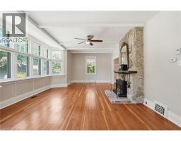 3 ANCASTER Street E - 16