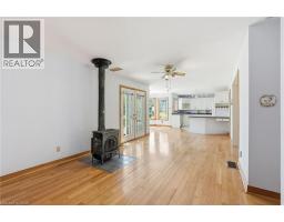 3 ANCASTER Street E - 3