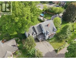 3 ANCASTER Street E - 47