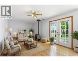 3 ANCASTER Street E - 5