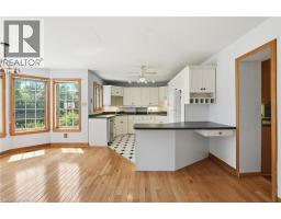 3 ANCASTER Street E - 6