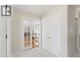 36 BUCKINGHAM Drive - 5