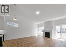 26 BEACHWALK Crescent - 17