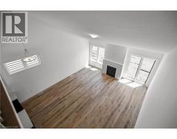 26 BEACHWALK Crescent - 29