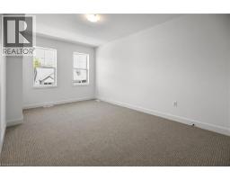 26 BEACHWALK Crescent - 33