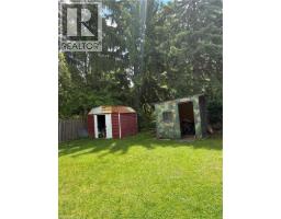 82 BLACKWOOD Crescent - 23