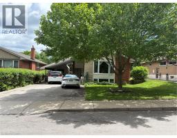 82 BLACKWOOD Crescent - 24