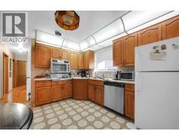 22 HAMPTONBROOK Drive - 11