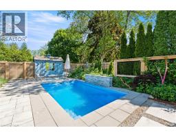410 VICTORIA Street - 2