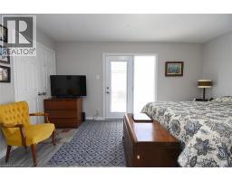 185 ROSSLYN Avenue N - 16