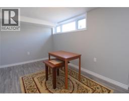185 ROSSLYN Avenue N - 25
