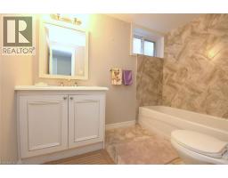 185 ROSSLYN Avenue N - 27