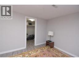 185 ROSSLYN Avenue N - 28