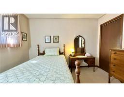 63 LEE Avenue - 15