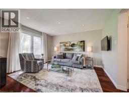 375 KINGSCOURT Drive UnitNo. 35 - 11