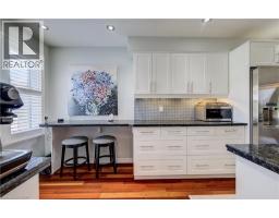 375 KINGSCOURT Drive UnitNo. 35 - 6