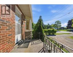 352 PARKSIDE Drive - 9