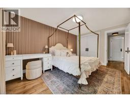 79 SOMERSET Crescent - 24