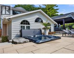 79 SOMERSET Crescent - 40