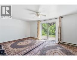 126 DINISON Crescent - 22