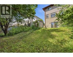 126 DINISON Crescent - 5
