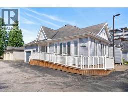 50 MIDLAND Drive UnitNo. 8 - 21