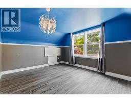 61 HILLVIEW Street - 12